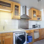 Bright Apt Near The Eiffel Tower