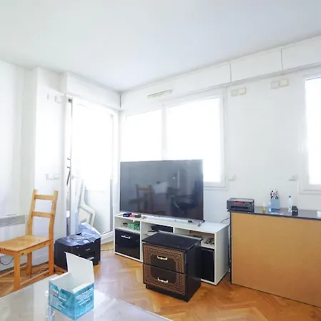 Bright Apt Near The Eiffel Tower *